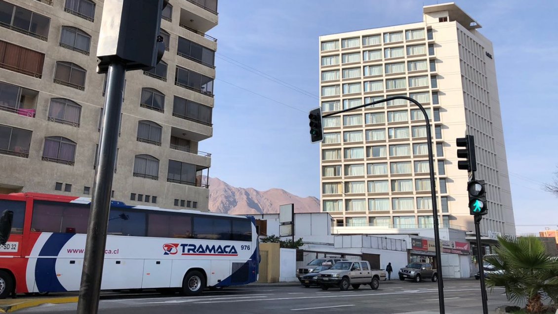 Habilitan modernos semáforos en conflictivos cruces de Antofagasta