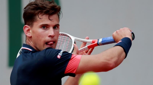 Dominic Thiem completó con un triunfo su duelo ante Tsitsipas