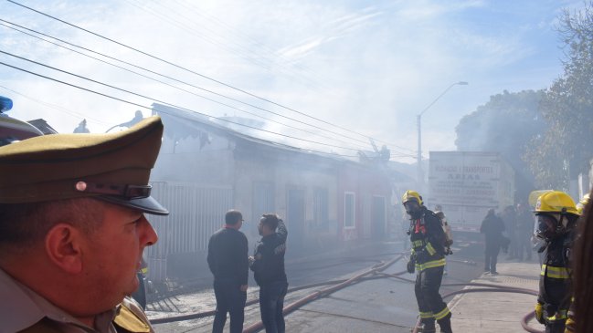 Dos casas afectadas por incendio en Copiapó