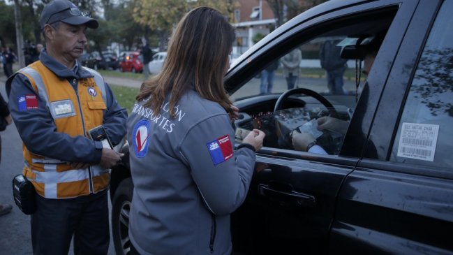 Más de 140 multas diarias a automovilistas en el primer mes de restricción a catalíticos