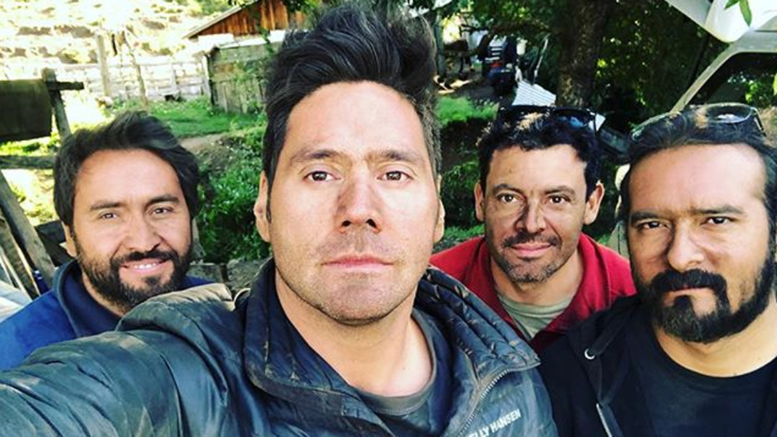 Francisco Saavedra amenazó con renunciar tras despido de su equipo