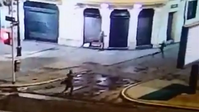 Carabineros detuvo a un sujeto al frustrar robo a local en Santiago Centro