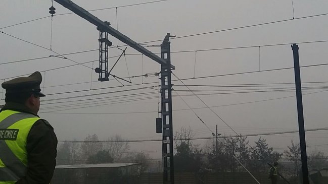 Joven amenazó con suicidarse lanzándose desde una torre en la Estación de Talca