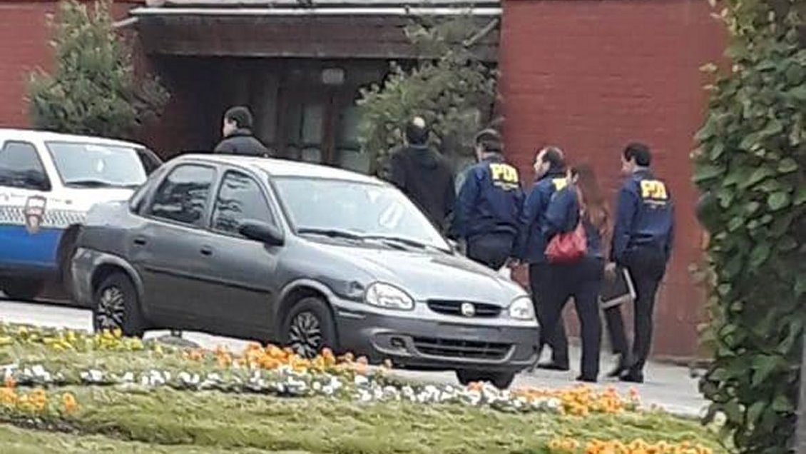 Personal de la PDI incautó documentación desde la Municipalidad de La Florida