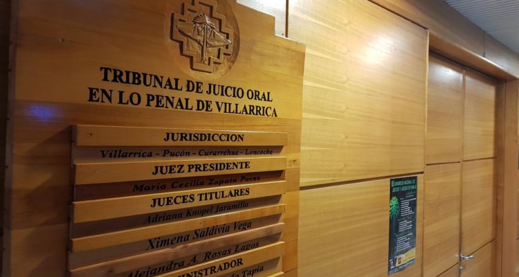En libertad quedó ex alcalde de Ancud condenado por besar y tocar a una menor de edad