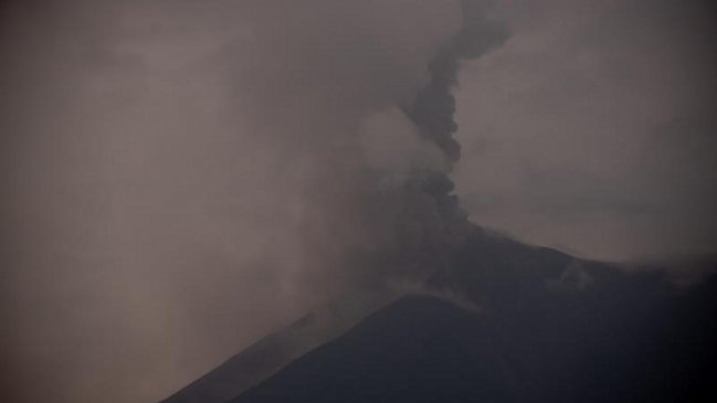 Suben a 75 los muertos por erupción de volcán en Guatemala