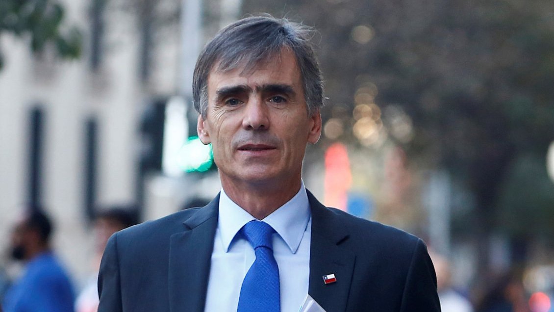 SQM: Ministro de Economía apuntó a Bitrán por 