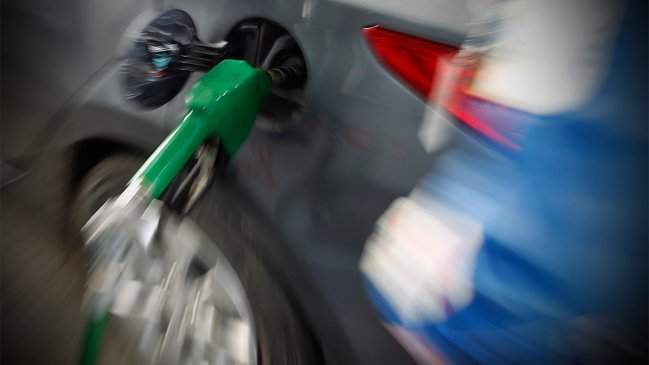 Las bencinas suben por séptima semana consecutiva