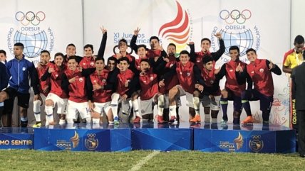   El himno de Chile sonó fuerte en Cochabamba tras conquistar histórico oro en el fútbol 