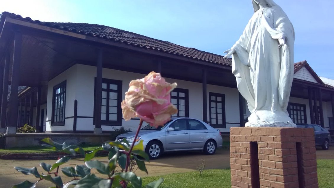 Párroco de Villa Prat se marginó de encuentro con el obispo de Talca