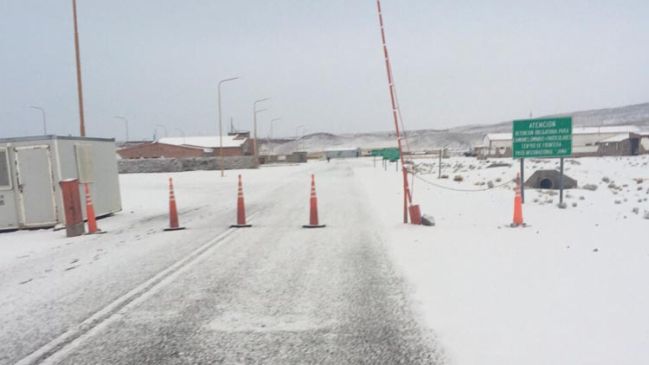 El Loa: Cierran pasos Jama e Hito Cajón por nevazones y viento blanco