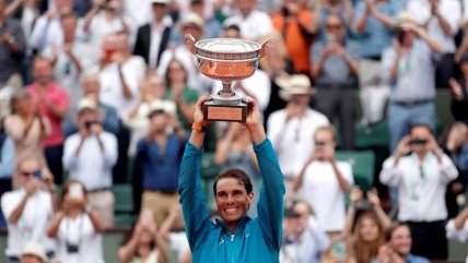   La emocionate celebración de Nadal tras brillar por undécima vez en Roland Garros 