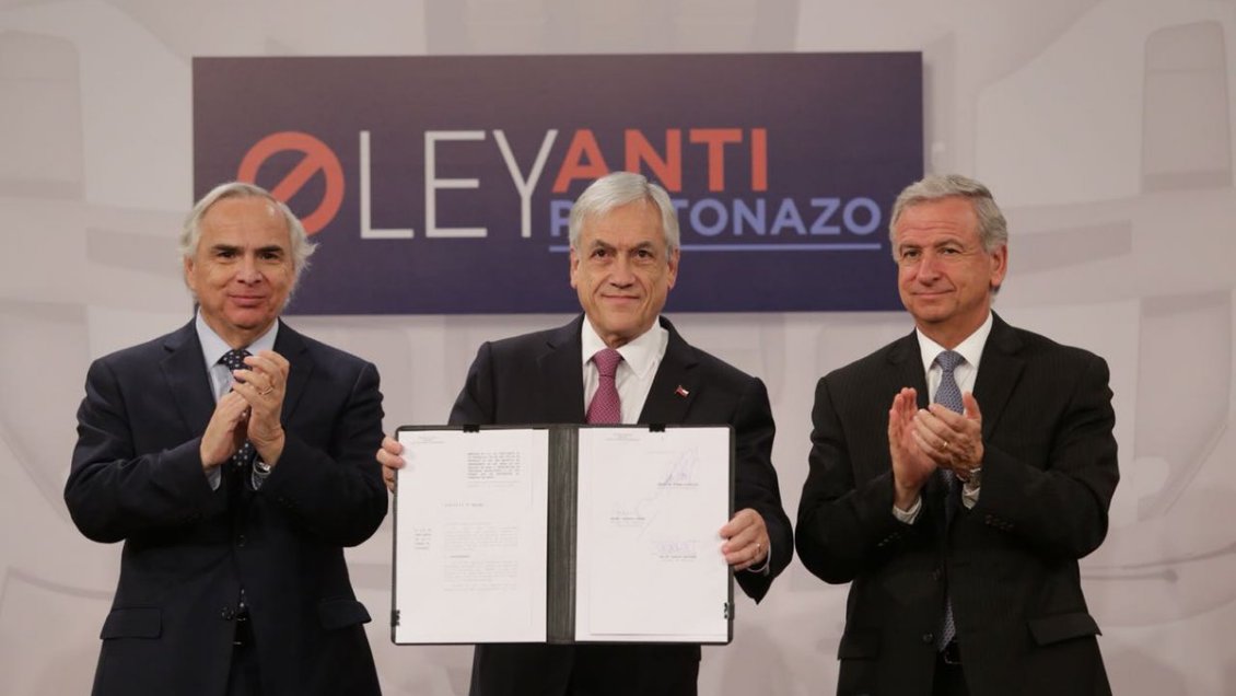 Presidente Piñera presentó Ley Antiportonazos: Comprar un auto robado equivale a robar un auto