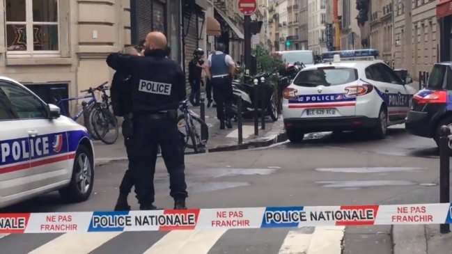 Policía enfrentó toma de rehenes en pleno centro de París
