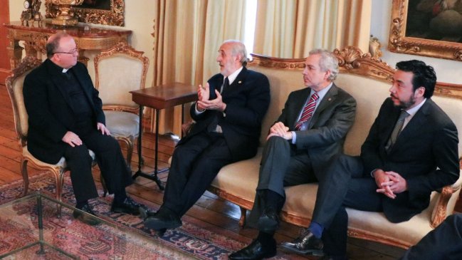 Scicluna acordó colaboración con la Fiscalía para tratar denuncias sobre abusos en la Iglesia