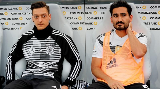 FC Barcelona quiere fichar a Gündogan para el puesto de Iniesta