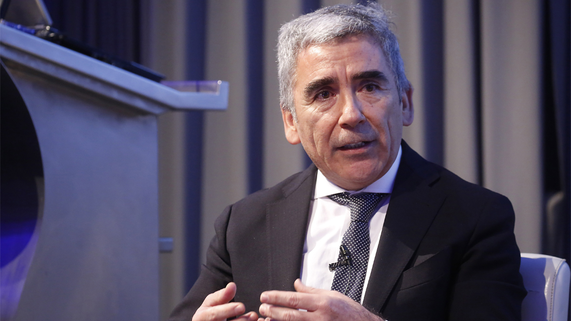 Carlos Peña: Lenguaje inclusivo en la UDP será 