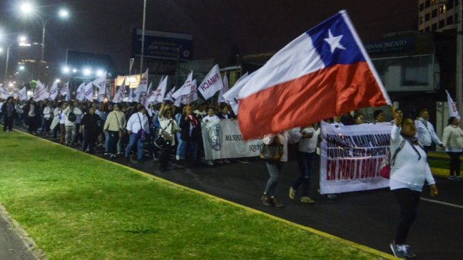 Tarapacá: Manipuladoras de alimentos depusieron momentáneamente el paro tras tregua con el Gobierno