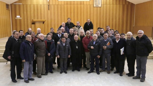 Sacerdote de Osorno: 