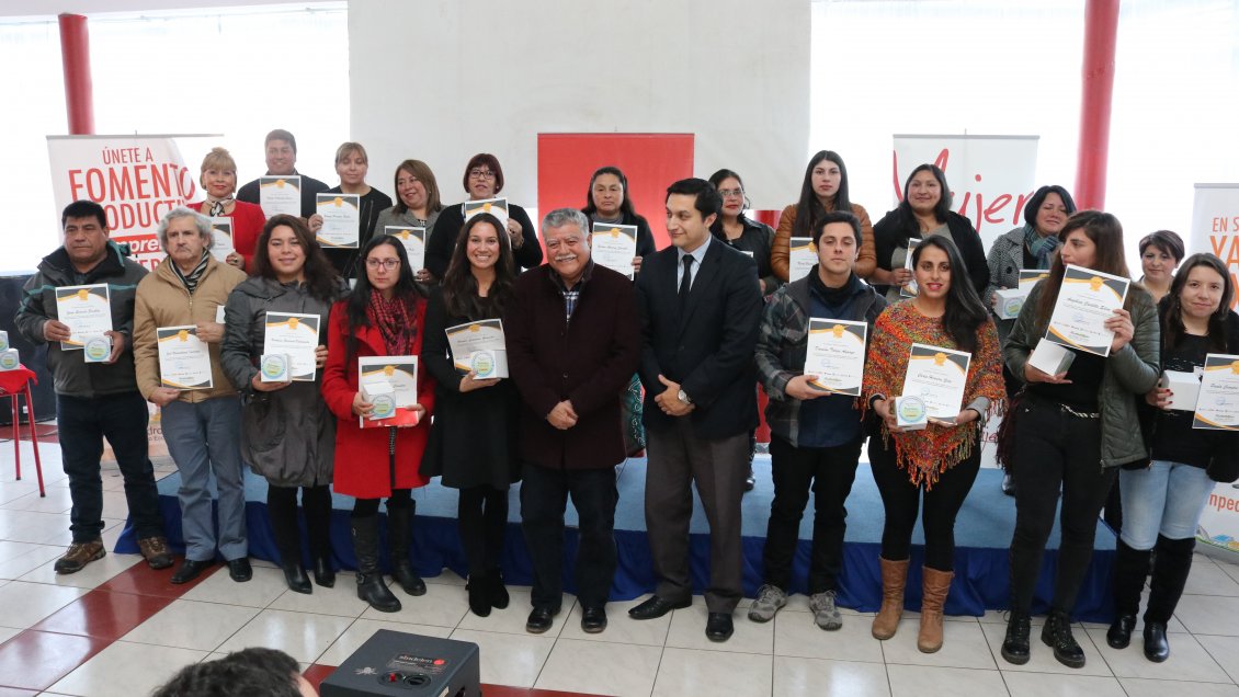 San Pedro de la Paz: 60 emprendedores fueron capacitados en formación empresarial