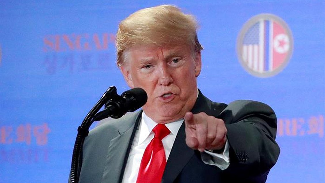 Trama rusa: Ex asesor de Trump se habría reunido con hombre que vendía información de Hillary Clinton