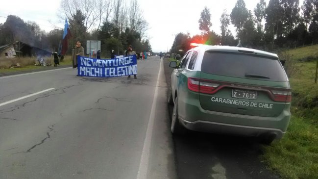 Provincia de Osorno: Mapuche de Puyehue iniciaron protestas en apoyo a machi Celestino Córdova