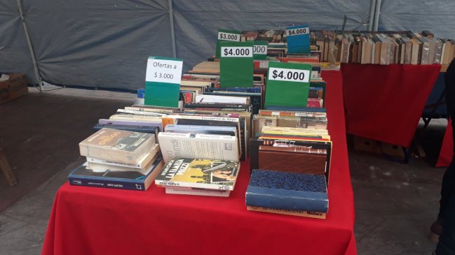 Iquique: Feria del Libro Itinerante llega con clásicos desde 3.000 mil pesos