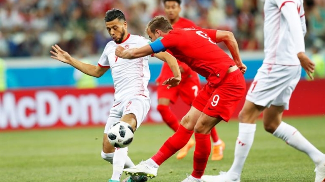 FIFA analizará fallos en el VAR durante triunfo de Inglaterra por faltas sobre Harry Kane