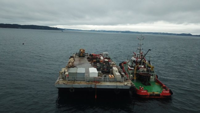 Empieza cuenta regresiva para reflotamiento de barco salmonero hundido en Chonchi