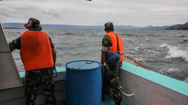 Tragedia en Indonesia: Unas 190 víctimas, entre muertos y desaparecidos, por naufragio en Sumatra