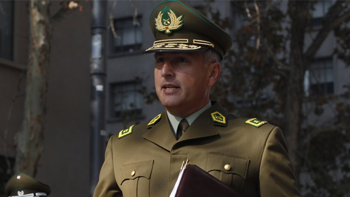 Director de Bienestar de Carabineros niega fraude e insiste: Dinero está invertido en propiedades