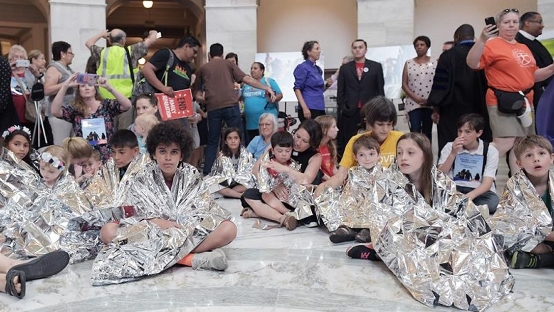 Republicanos retrasan voto sobre ley migratoria consensuada para buscar apoyos