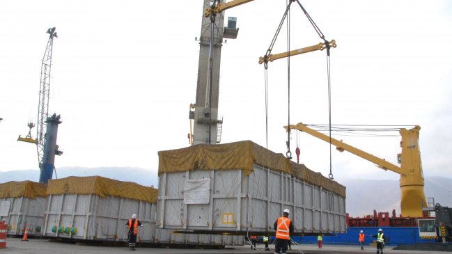 Proyecto energético boliviano desembarcó en el Puerto de Iquique