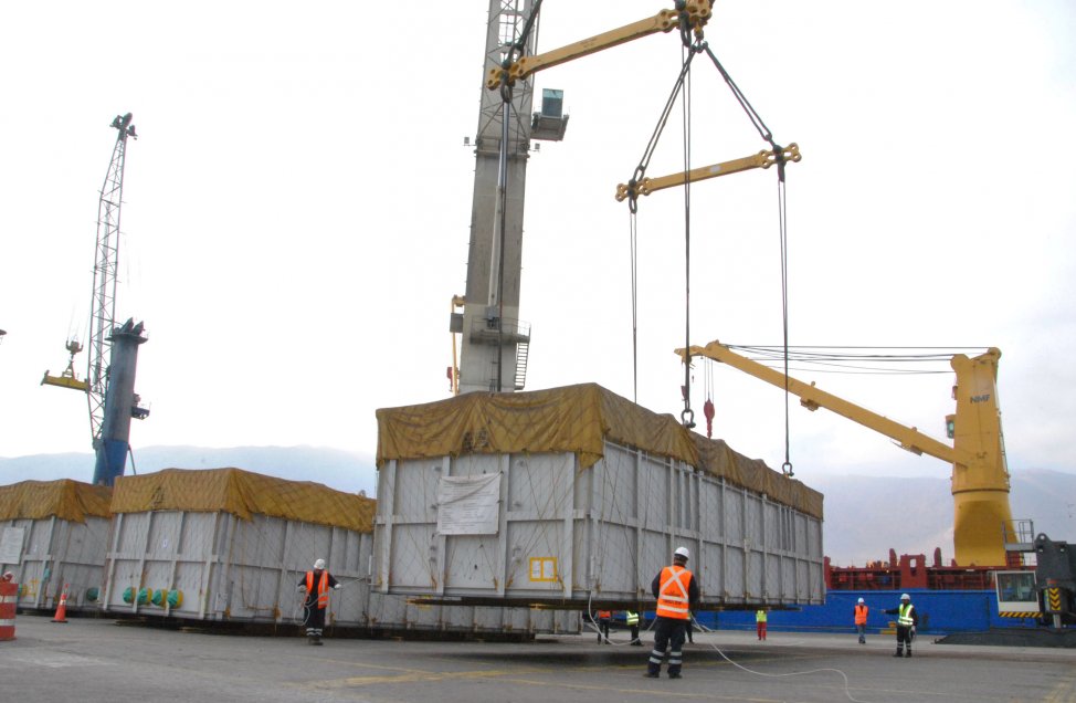 Proyecto energético boliviano desembarcó en el Puerto de Iquique