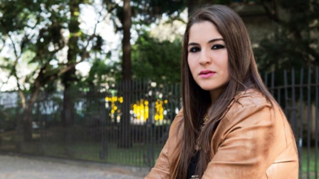 Nieta de Carlos Menem defendió al hijo de Cecilia Bolocco