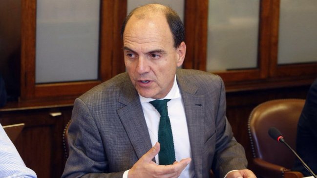 Valdivia: Formalizaron a menor de edad que robó bolso del ministro de Vivienda