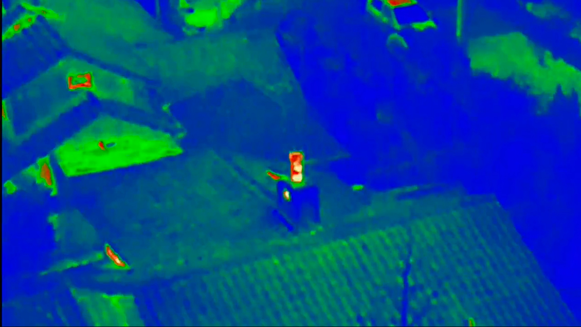 Comienzan a operar los drones que acusarán a quienes usen chimeneas en Las Condes