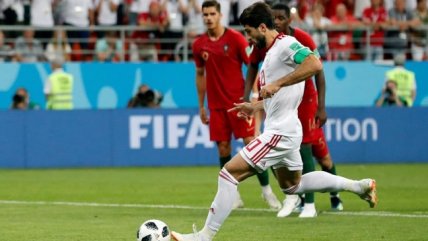 Karim Ansarifard decretó de penal el empate de Irán ante Portugal en el cierre del partido
