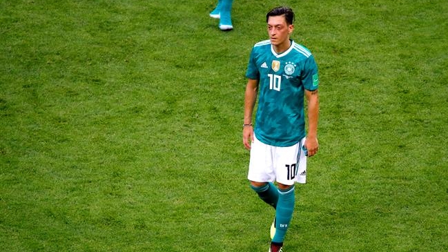 Gary Lineker volvió a modificar su histórica frase sobre el fútbol tras eliminación de Alemania