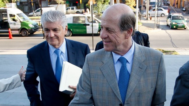 Caso Penta: Fiscalía y SII defienden multa para salida alternativa de Délano y Lavín