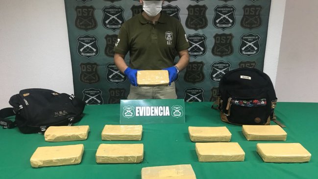 Detienen a sujeto acusado de intentar el ingreso de dos mochilas con pasta base a Iquique