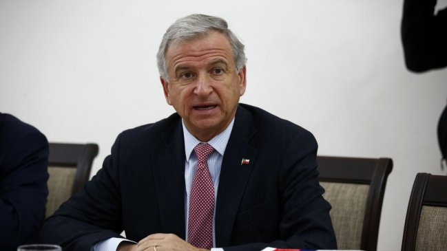 Ministro de Hacienda por 