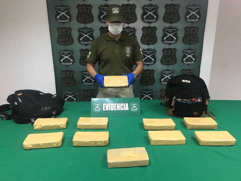 Detienen a sujeto acusado de intentar el ingreso de dos mochilas con pasta base a Iquique