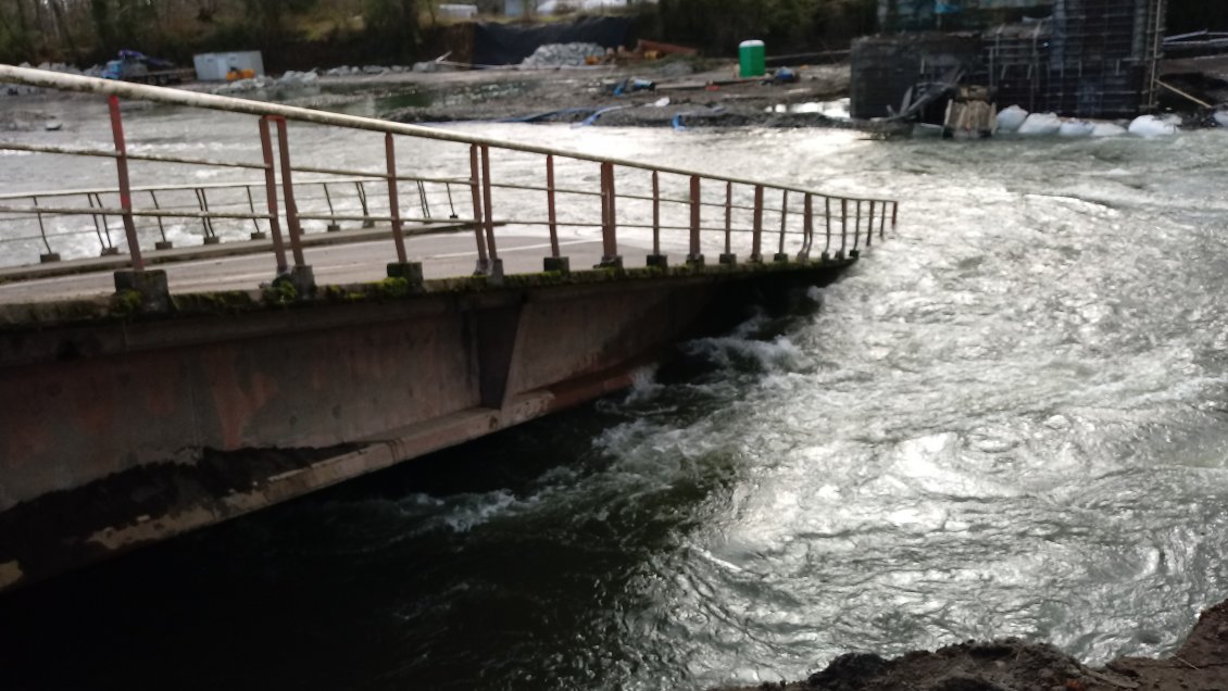 Tres meses tardará la instalación del puente mecano tras el colapso del Cancura