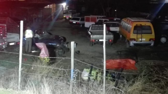 Dos ocupantes de un automóvil murieron tras evitar control en la Ruta 68