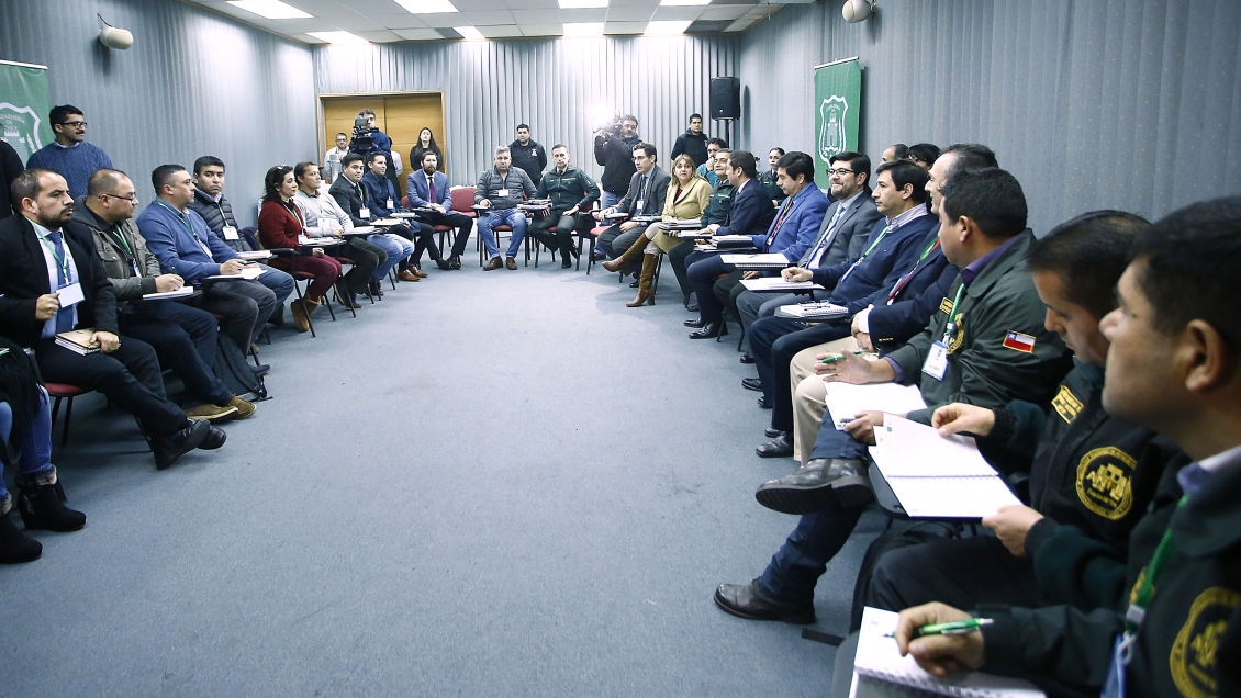 Funcionarios de Gendarmería tras primera cita con el Gobierno: 