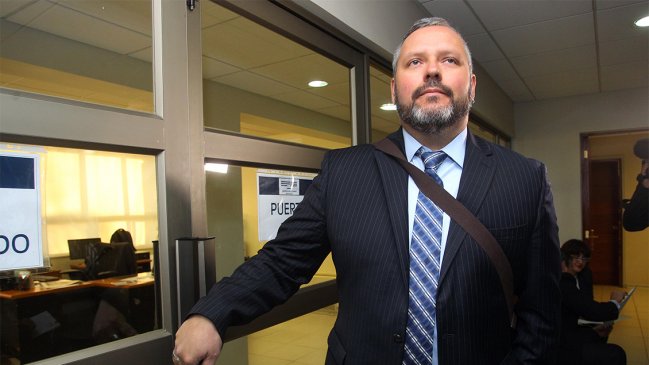 Sebastián Dávalos presentó querella contra el ministro de Bienes Nacionales