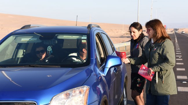 Entregan información en fronteras ariqueñas para prevenir el contagio de la influenza