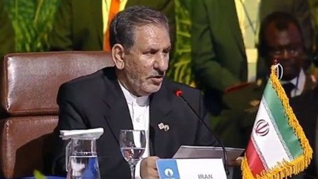 Irán presentó un plan para exportar petróleo pese a las sanciones de EEUU