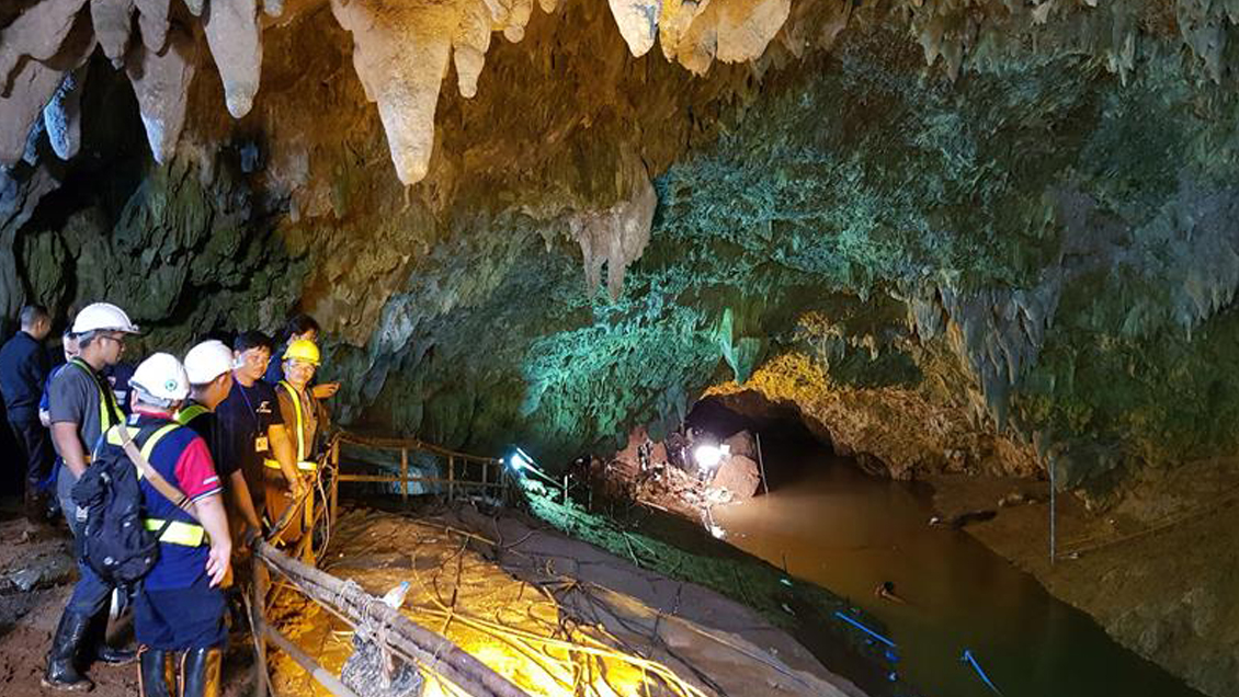 Milagro en Tailandia: Hallan vivos a niños atrapados hace diez días en una cueva
